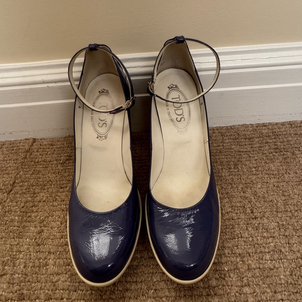Tod's Patent Leather Heels